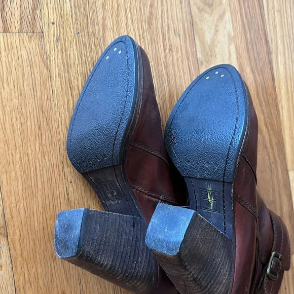 Frye sz 7 Patty Riding Bootie in cognac brown color good pre owned wear shown - Picture 4 of 9